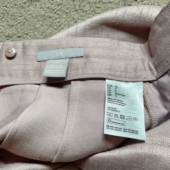 H&M Satin Pleated Mini Skirt 0 - Picture 3 of 3